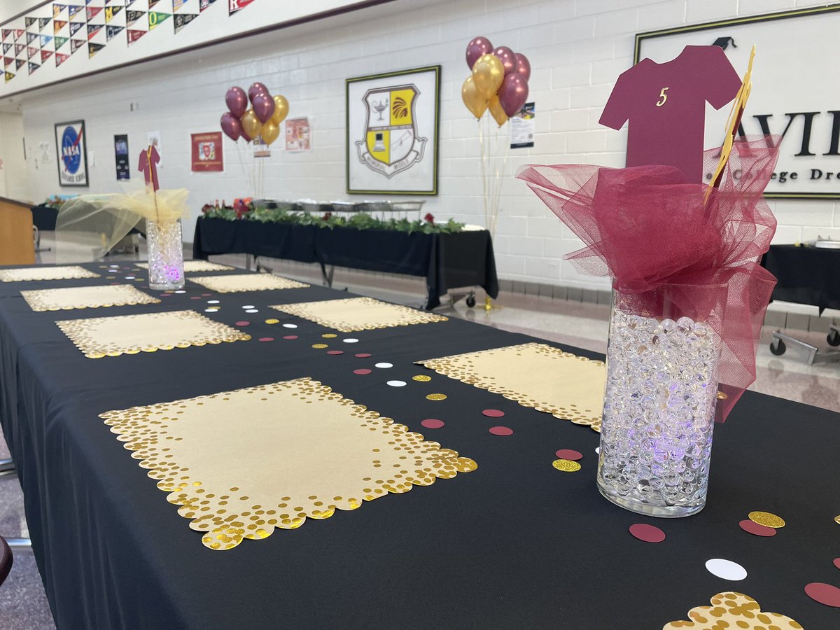 DrCMatthews22's tweet photo. Girls Softball Banquet
Thank you to the ABS team at MMS @RockdaleSchools for helping set up and break down this event. The ladies and their families were so grateful. Coach @TeranceShipman and Dr. Spencer did a wonderful job coaching our girls! https://t.co/nWTvfnJpfN