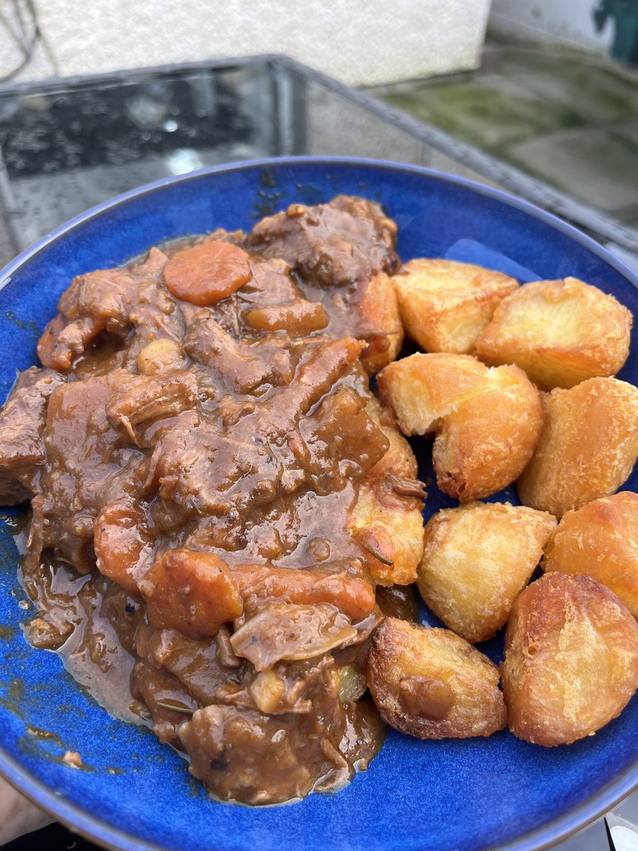 Christie the Crinkler tweet media