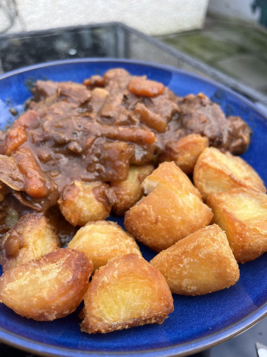 Christie the Crinkler tweet media