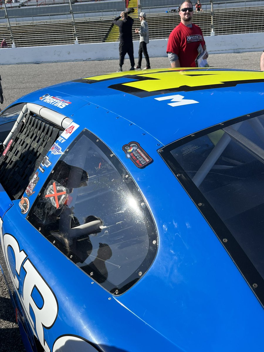 Cool moment. A young’un approached <a href="/TommyJoeMartins/">Tommy Joe Martins</a> and asked if he’d put his decal on the 44. TJM asked where he wanted it &amp; then made the kid’s day.