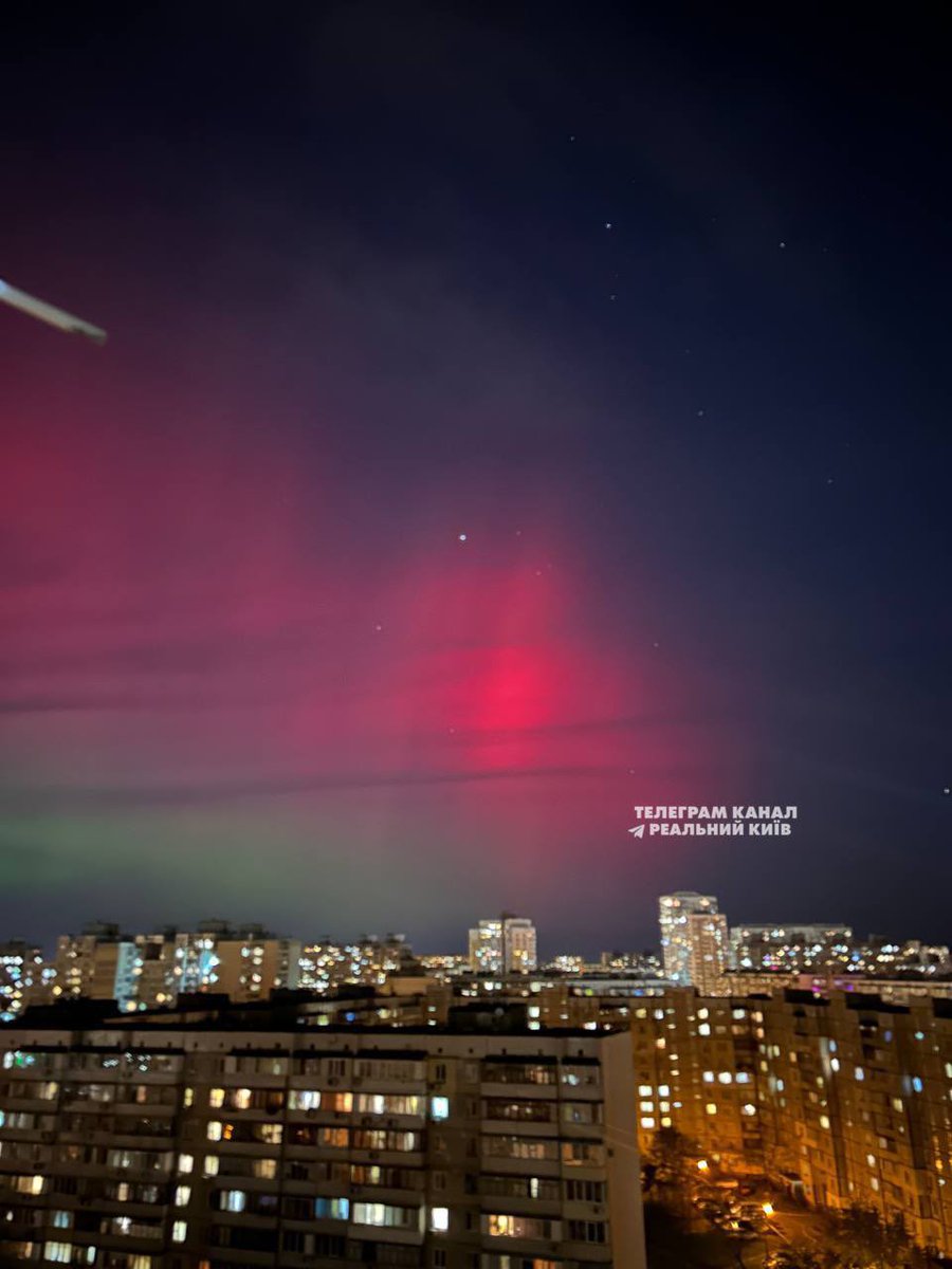 diar_esthetic's tweet photo. #Ukraine, #Kiev Now!
This is a very, very bad sign.

This is a very scary phenomenon for all living things. In simple words, oxygen is burning, a crack in the atmosphere.

#climate #anomaly #LIVESTREAM #sundayvibes #GlobalCrisis https://t.co/PP9i6r6ebp