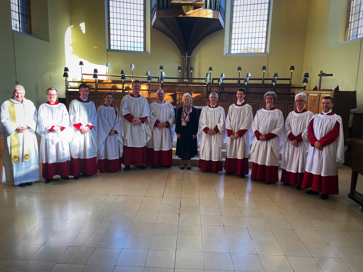 This morning we welcomed Sue Hind Woodward from the Cathedral Music Trust as we celebrated the grant we’ve receive to support Lay Clerks’ fees. We are enormously grateful to them for all the support they give Cathedral Choirs around the UK. #CathedralMusic @_cathedralmusic
