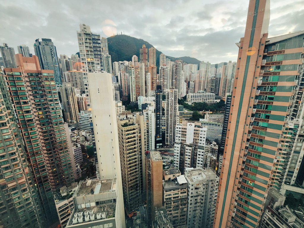 genekmkz's tweet photo. Touched down.

Back to Malaysia, slowly replying all the DMs, please be patient my habibis. 

HK is amazing.
Web3 is amazing.
NFT is amazing. https://t.co/HltqVV084H