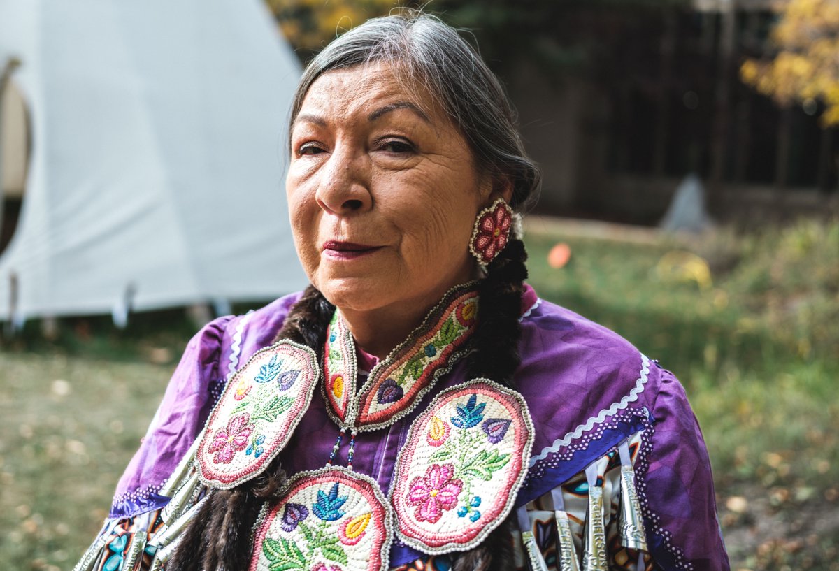 Congratulations to Assistant Professor Karen Pheasant-Neganigwane, who is being inducted into the Canadian Dance Hall of Fame tonight! Read more about Pheasant-Neganigwane, an Anishinaabe Jingle Dress dancer from Wiikwemkoong on Manitoulin Island, Ontario. ow.ly/lUel50Q43FK