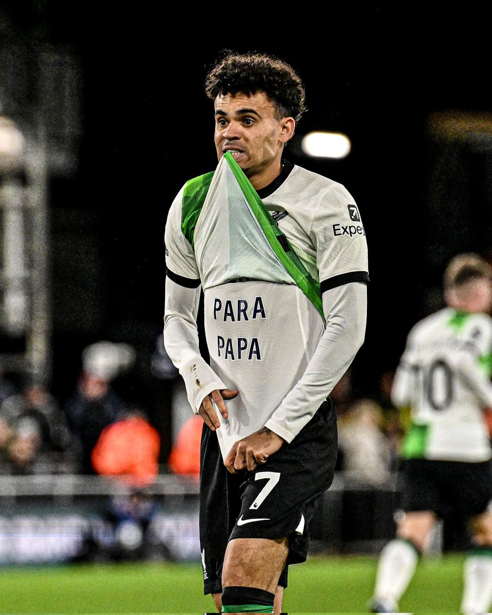 giraltpablo's tweet photo. "Libertad para papá"

Cuando sobran las palabras, muchas veces habla el fútbol.

Estamos con vos Luis Díaz ❤️🇨🇴 https://t.co/S9E4N7g0SS