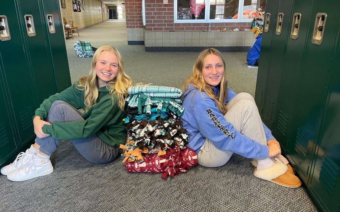 Neuqua Valley High School tweet media