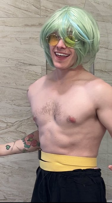 Wig needs work but we’re getting there https://t.co/5AYIZxykjh