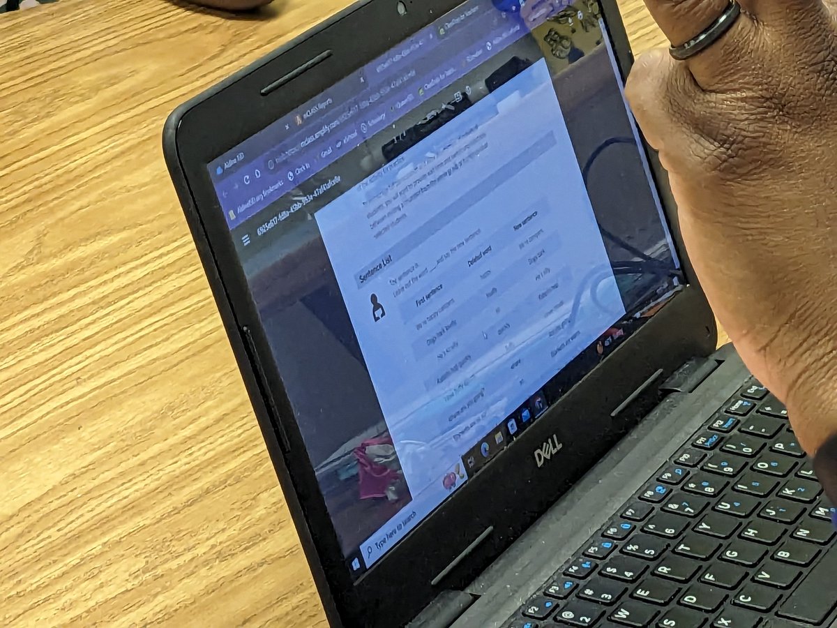 Look at  Ms. Simmons' 1st graders practice writing &amp; handwriting while she is meeting her small group. Her students know how to use the finger to separate words <a href="/Spence_AISD/">Spence Elementary AISD</a> #penmanship is important! <a href="/SoRclassroom/">Science of Reading Classroom</a> <a href="/CurriculumMatrs/">Curriculum Matters</a> <a href="/Amplify/">Amplify</a> <a href="/KeterahGoosby/">K.Goosby</a> <a href="/lacbrown1/">Lacresha Brown</a>