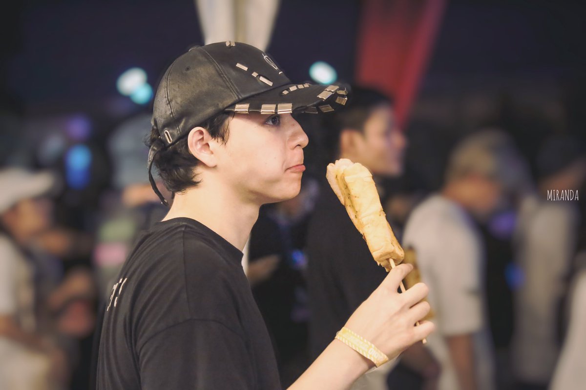 bbas_mir's tweet photo. 231105 cute🤭🤭
#GameroomAddict
#บาสเด็กอ้วนที่แท้จริง
@basjtr https://t.co/h7BflCSJcj