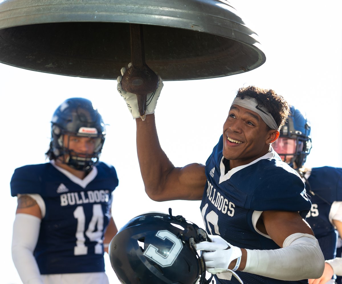 🏈 | Another <a href="/CUNEFootball/">CUNE Football</a> record was broken on Saturday as Austin Jablonski pushed his season receiving yardage total to 1,033. The previous program record for receiving yards in a single season was 1,024 by Korrell Koehlmoos in 2022.

Jablonski ranks as the current NAIA