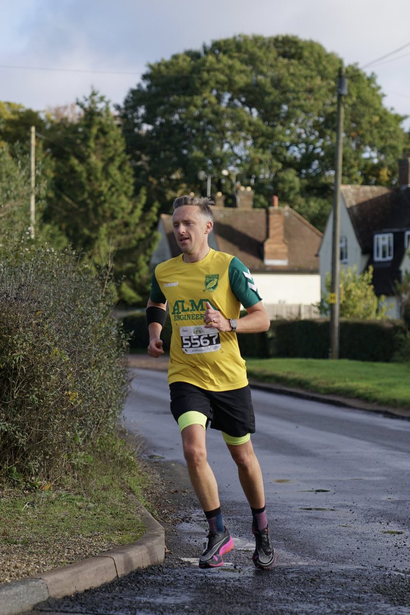 13th in Hertfordshire Half wearing <a href="/HitchinTownFC/">Hitchin Town FC</a> yellow &amp; green