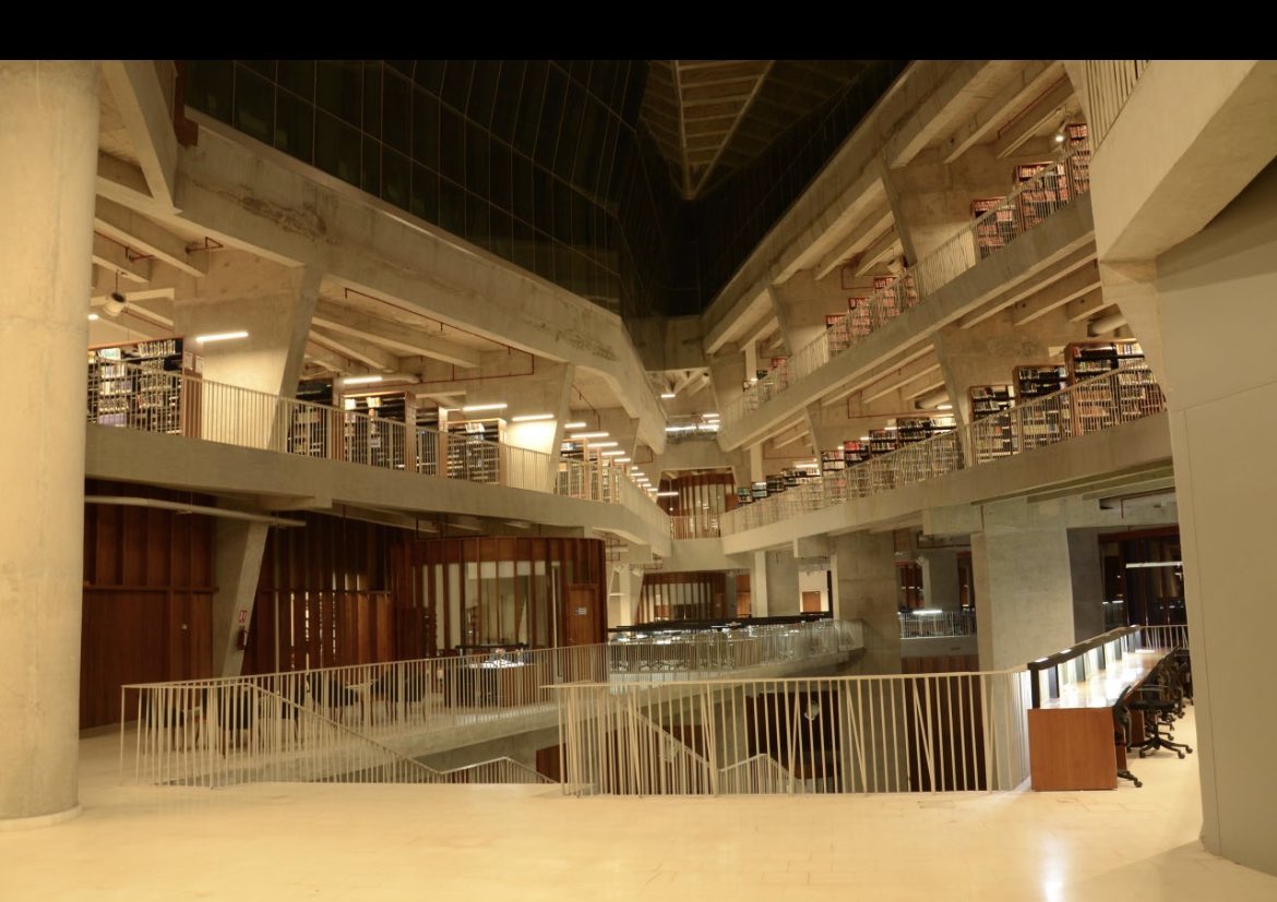 AdnanAliKhan555's tweet image. Nava Nalanda Central Library of Thapar Institute of Engineering & Technology , Patiala
Architecture of this library is renowned as one of the finest in the world.
#library #libraryarchitecture #libraryknowledge #books #education #worldrenowned
