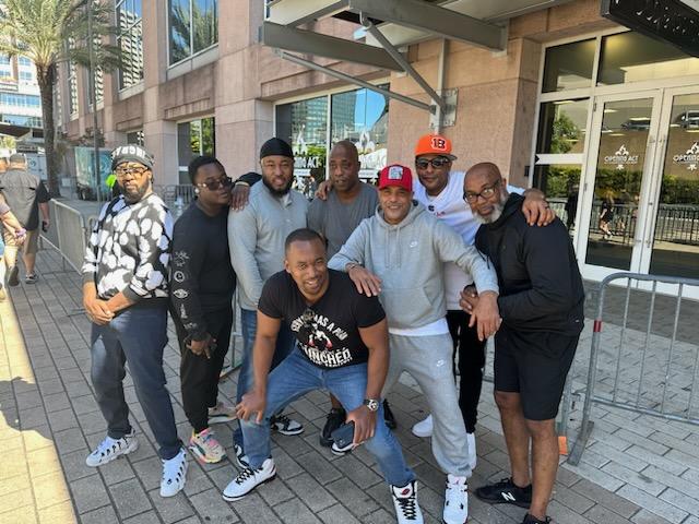 TONE_WOOD5's tweet photo. #Saintsgameday https://t.co/ZcGPwGE6Nd