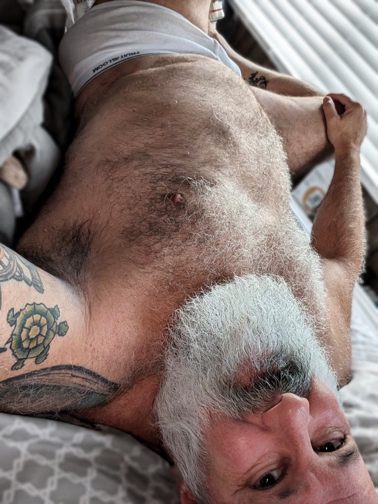 Daddy DJ relaxing on a Sunday afternoon #fuzzydj #gayfuck #bearfuck #daddybearsxxx #gaydaddiesxxx #bareback #gaybearsxxx #bearfuckxxx #gayfuckxxx #hairydaddiesxxx