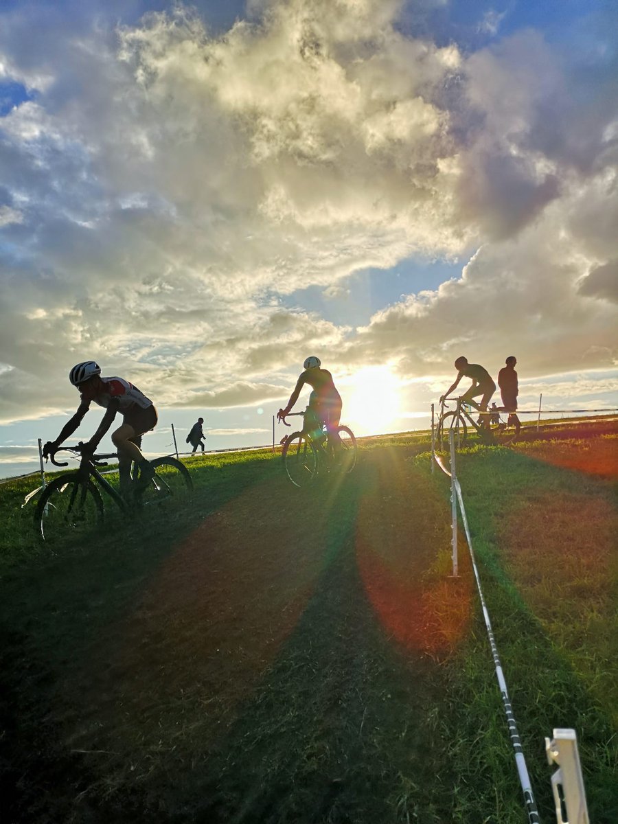 Barnsley Road Club tweet media