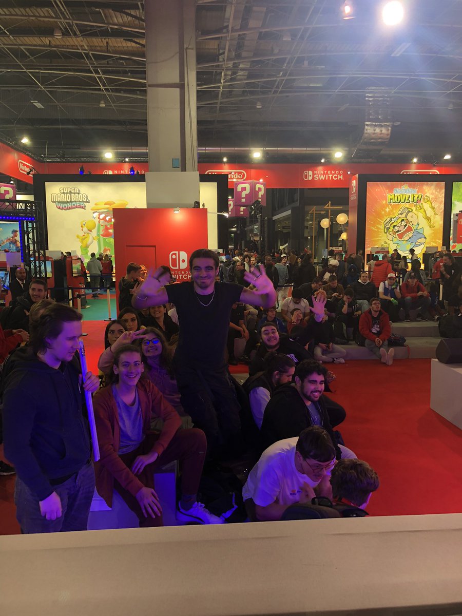 C’était ma première PGW j’ai kiffé des gens de la commu j’ai réussi à gagner le tournoi j’ai vengé des camarades j’ai rigolé j’étais content le staff Splatoon a été incroyable 

Franchement je vous dit merci à tous le monde 3 joues insane 🫶🏼Merci .