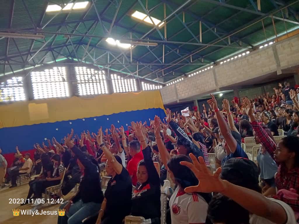 "¡Máxima Difusión!" En <a href="/caraboboMRT/">CaraboboMRT</a>, a través del proceso de adecuación y la participación de nuestro intelectual colectivo, ha triunfado el Partido. Sigamos elevando nuestros niveles de conciencia revolucionaria.

<a href="/NicolasMaduro/">Nicolás Maduro</a> <a href="/WBenavides_MRT/">Williams Benavides</a> @TupamaroMRT