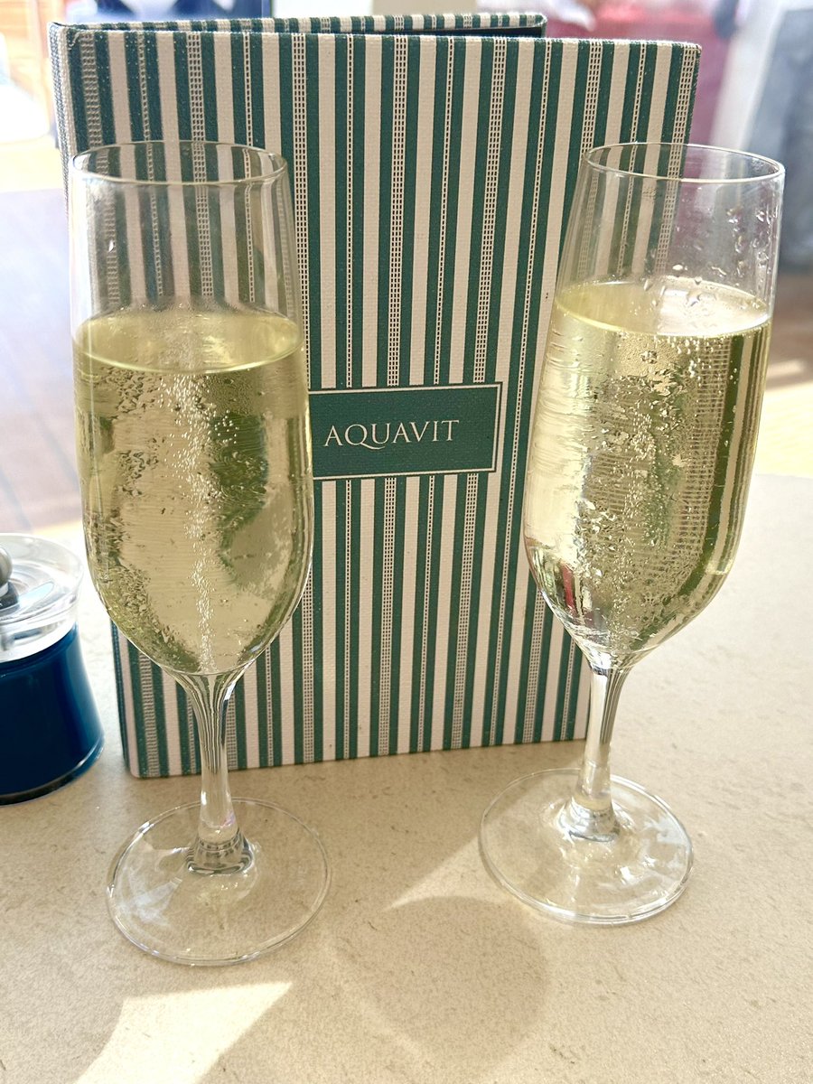 sheiladavies_'s tweet image. Prosecco time on the Aquavit Terrace 🥂 what a beautiful day for a sea day
 Panama Canal &amp;amp; the Pacific Coast 23.10.23 - 10.11.23 #VikingStar
#perfectview   #myvikingstory #myvikingjourney  #beautifulship
#welovevikingcruisesuk