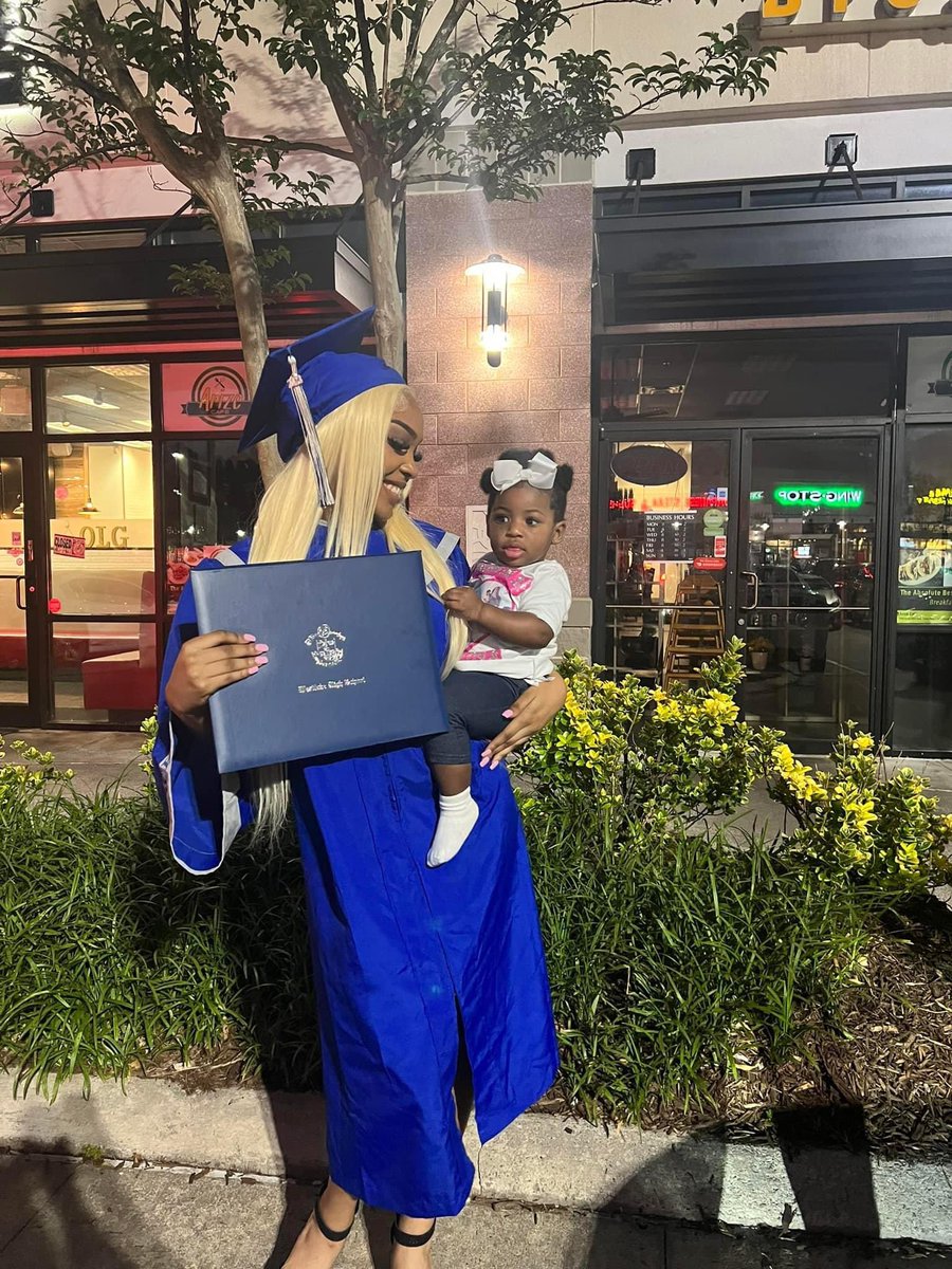 Jaysavfromfb1's tweet photo. Lost my forever friend &amp; I’ll never be the same 🥺 https://t.co/WBhlNXGhCB