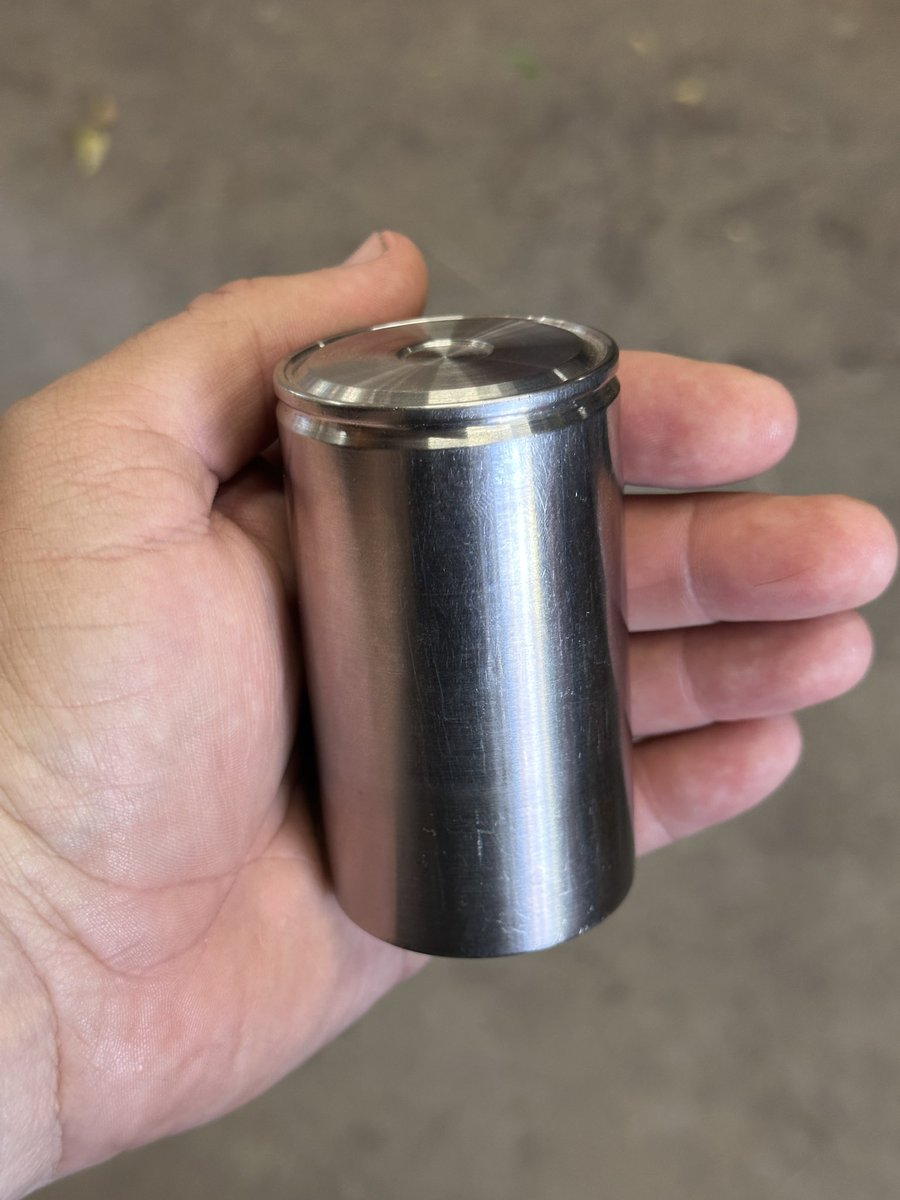 ChargePozitive's tweet image. 4680 anyone? @J5Dynamics 
(Stainless steel, NOT a battery)