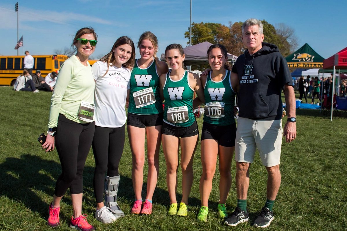 The Westlake seniors who ran their last race yesterday. An absolutely hardcore crew! Thanks ladies!