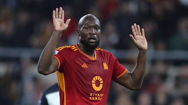 With two goals in extra time, #Roma beats #Lecce 2 to 1