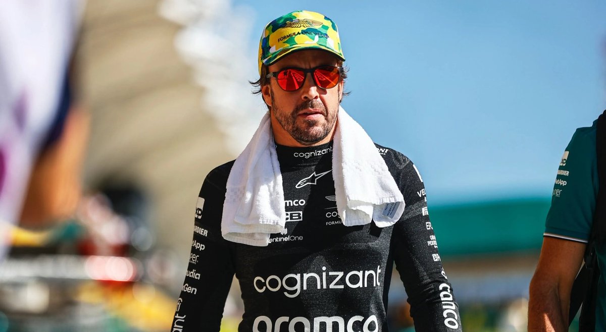 ultimatepaddock's tweet photo. El padre de España. 
#GPBrasil https://t.co/z04gpoB3UB