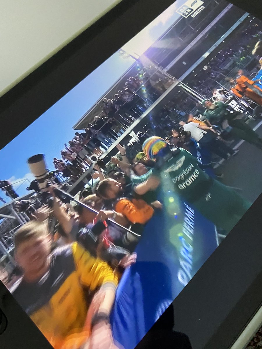 Bitacora_Motor's tweet image. DIOS MÍO DE MI VIDA LA DE SALTOS QUE HE DADO EN EL SOFÁ, DON FERNANDO ALONSO DÍAZ DE VIVAR 🐐, GOAT DE ENTRE TODOS LOS PILOTOS, GRACIAS POR DARNOS ESTA PEDAZO DE CARRERA, MIS RESPETOS POR CHECO TAMBIÉN, HA SIDO VER MAGIA ANTE MIS OJOS EN INTERLAGOS ✨

#F1 #GPBrasil #MagicAlonso