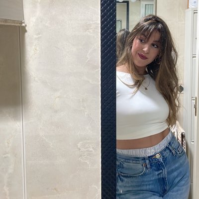 mmeri_01's tweet photo. #NuevaFotoDePerfil https://t.co/zgib5YVcYi