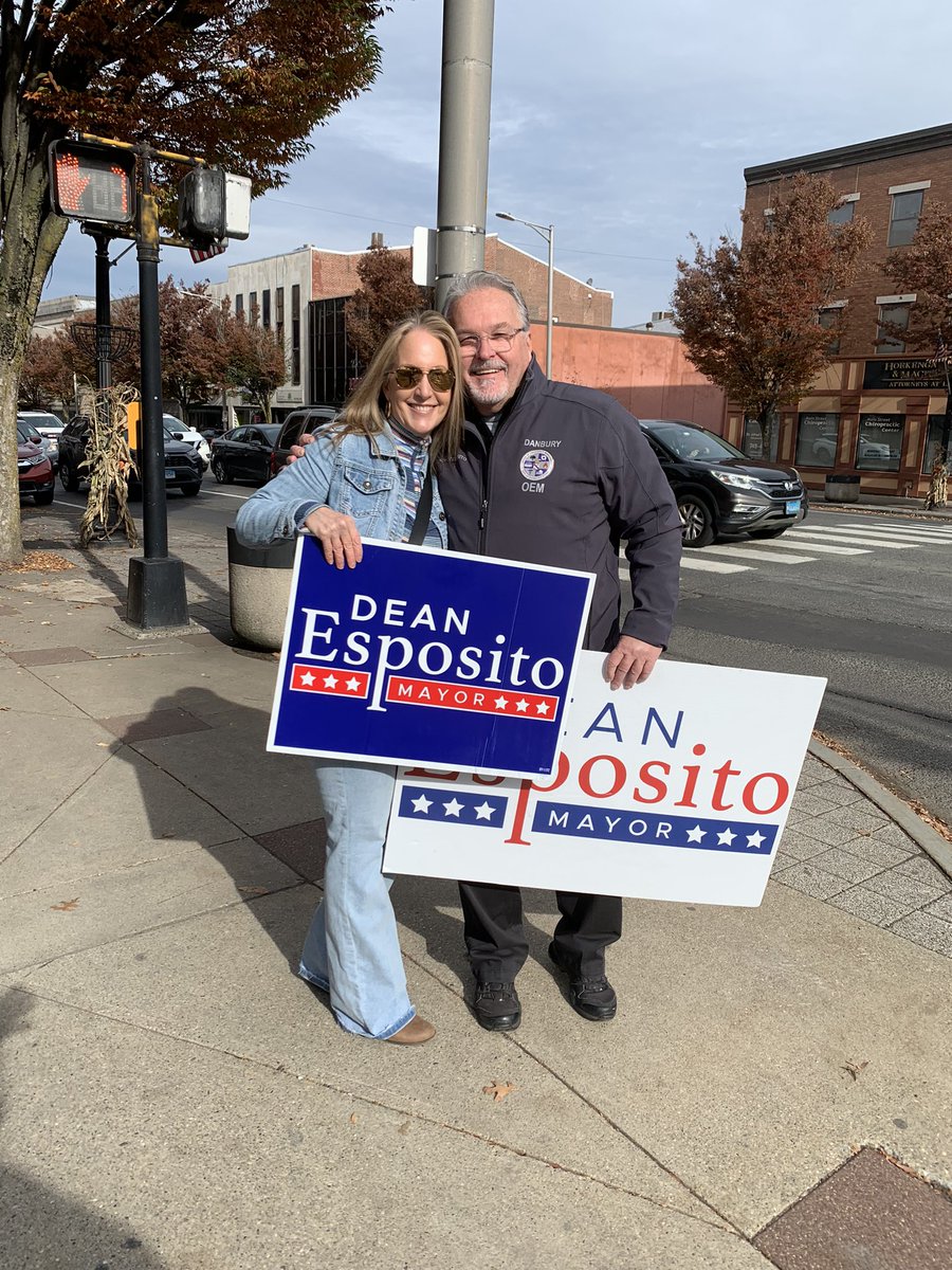 Mayor Dean Esposito tweet media