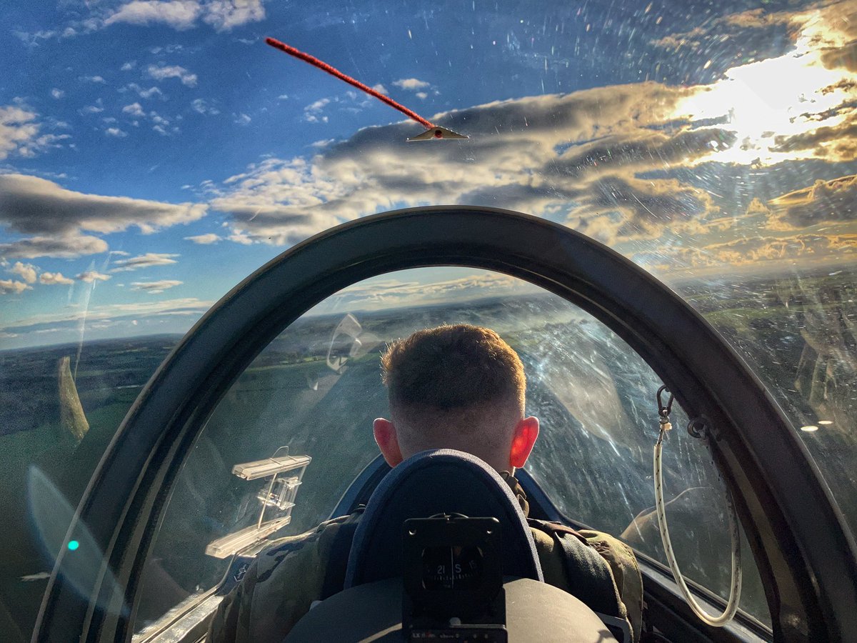 Cadets from 1127 & 352 Sqn enjoyed stunning views of North Yorkshire today on their Gliding Induction Flights at RAF Topcliffe.