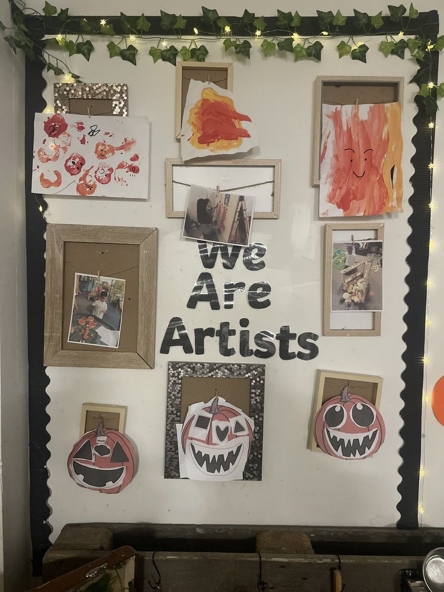 MrsGriffiths7's tweet image. We are artists! 🖌️🎨🖼️@TCPSArtists #art #eyfs #expressiveartsanddesign #earlyyears