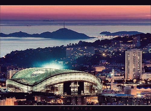Alecs227's tweet photo. 🚨🚨🚨 Si toi aussi tu seras toujours fier d’être Marseillais et que tu soutiendras toujours le club, Retweet pour montrer la puissance Marseillaise !!! 🌋🔥
Allez l’OM ! 🔵⚪️🤙🏼
#TeamOM #Marseille #teamOM #OM https://t.co/03CB5LEmMB