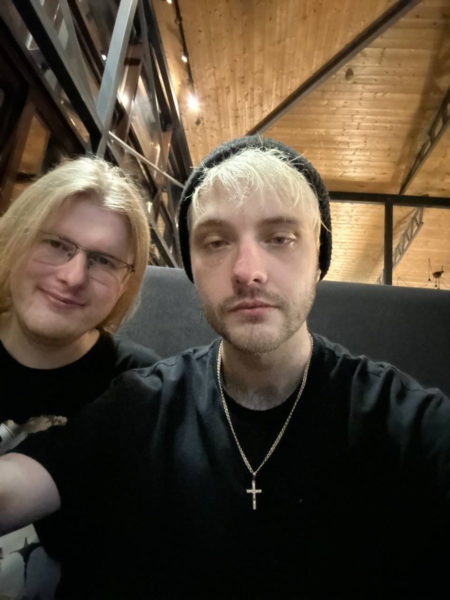 скр скр скр в мёртвых найках