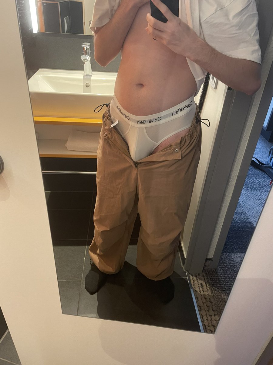 gertwink78's tweet photo. had fun in the hotel😈
#twink #gay #bottom #briefs #ass #gaygermany https://t.co/LEHLKRkBJT