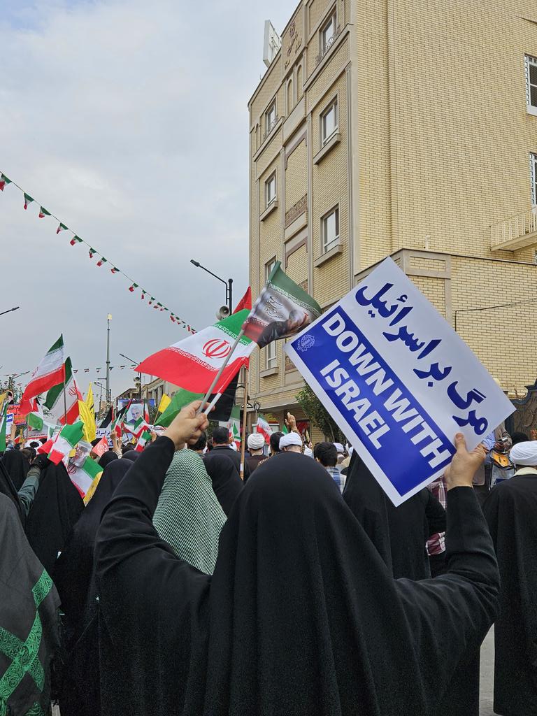 Zeyna_b1n tweet media