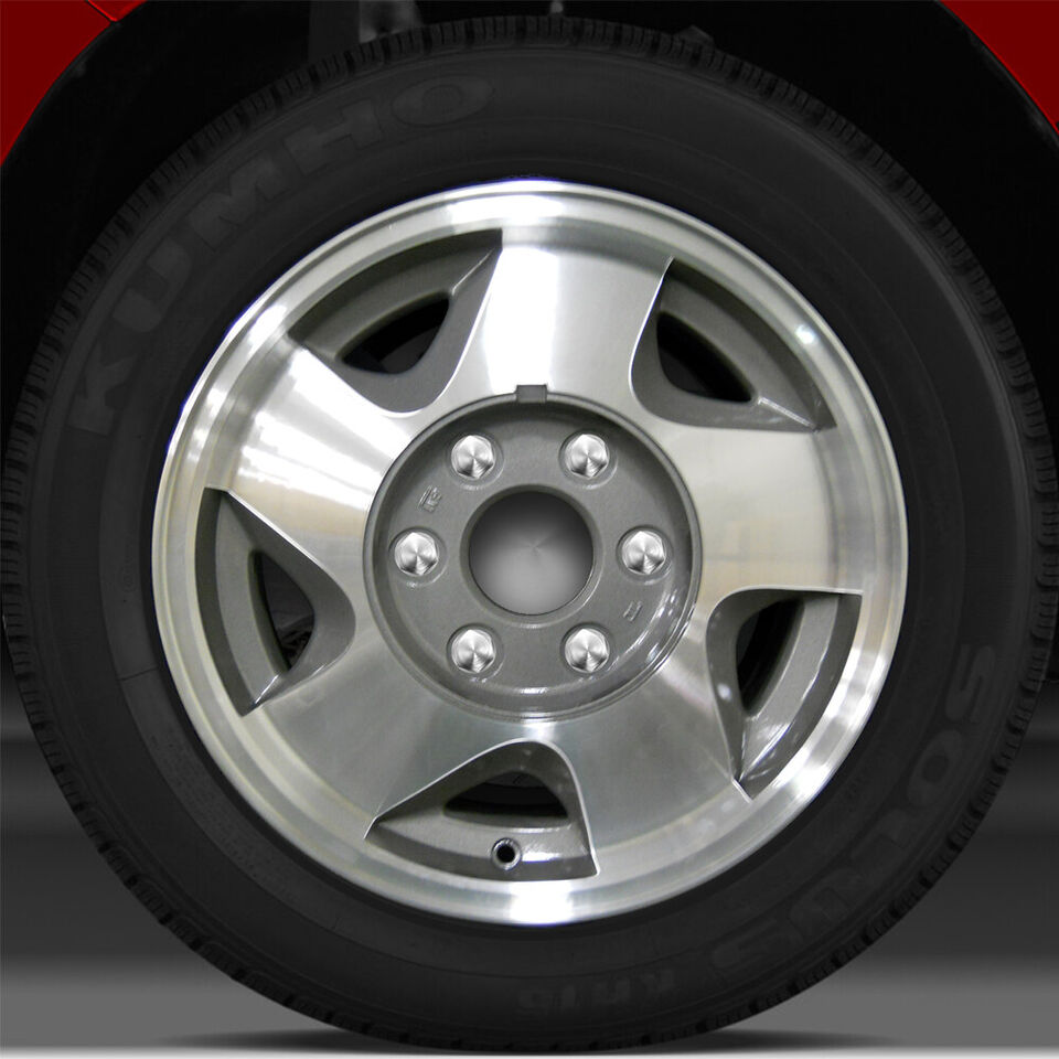Car_Guy_Tom's tweet image. Alright, as a  Cybertruck palate cleanser, please post a pic of good-looking truck wheels. Always liked these Nineties C/K wheels. They look stout and sporty. Also, simple. #TruckWheels #Cybertruck #Wheels #WheelSpotter #Chevy