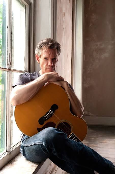 One of the greatest Country Music artists in the last 35 years. Repost if you love Randy Travis. ❤️