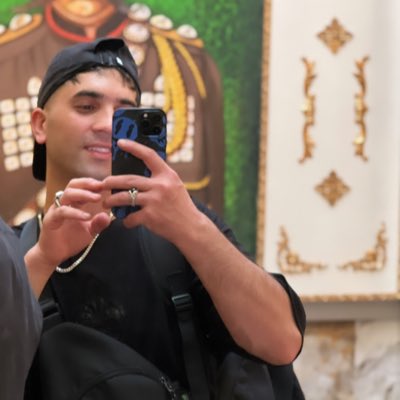 Basir94867928's tweet photo. #NeuesProfilbild https://t.co/fYbcnz9S13