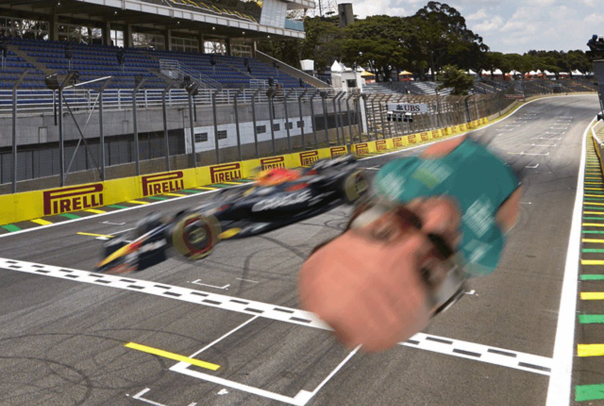 Only 0,058s between them. The photo finish between Perez and Alonso