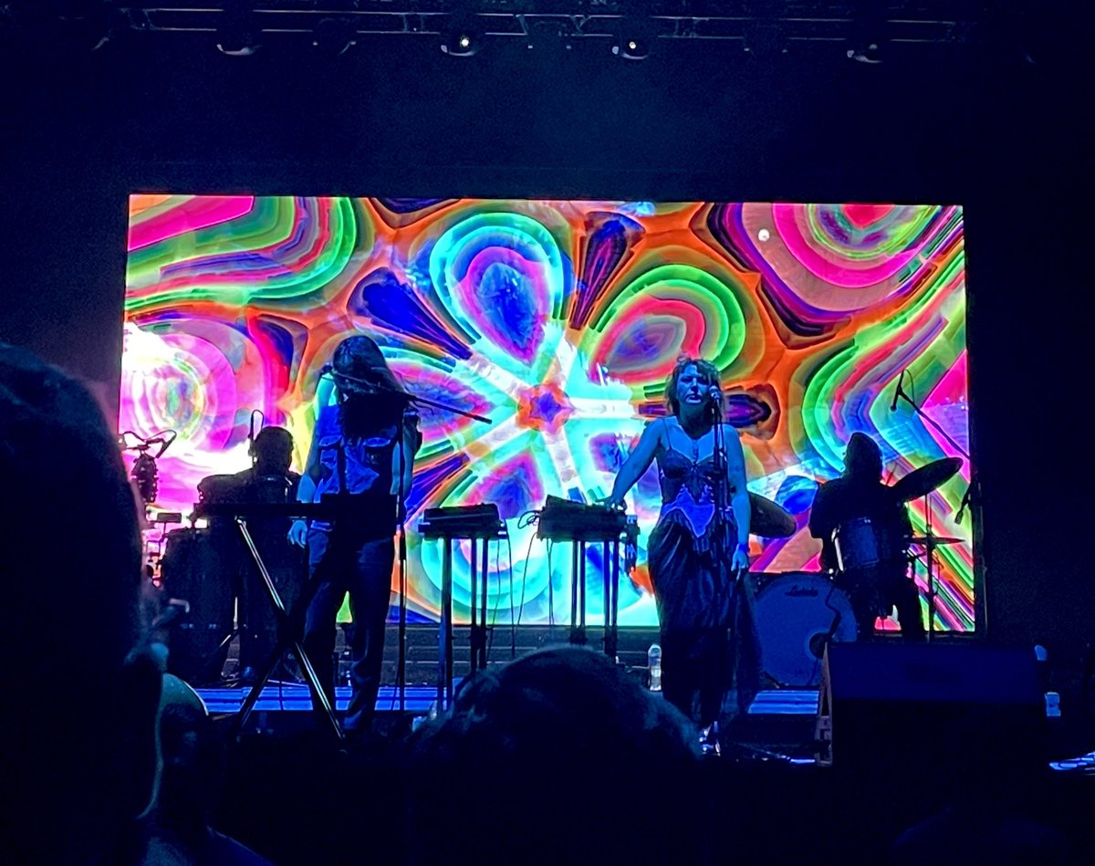 Michel_mts's tweet photo. De las noches más ácidas de mi vida 🍄
Gracias Hipnosis 2023.
#AltinGun #Temples #TheFlamingLips #ToroyMoi https://t.co/mOKuSciZPo