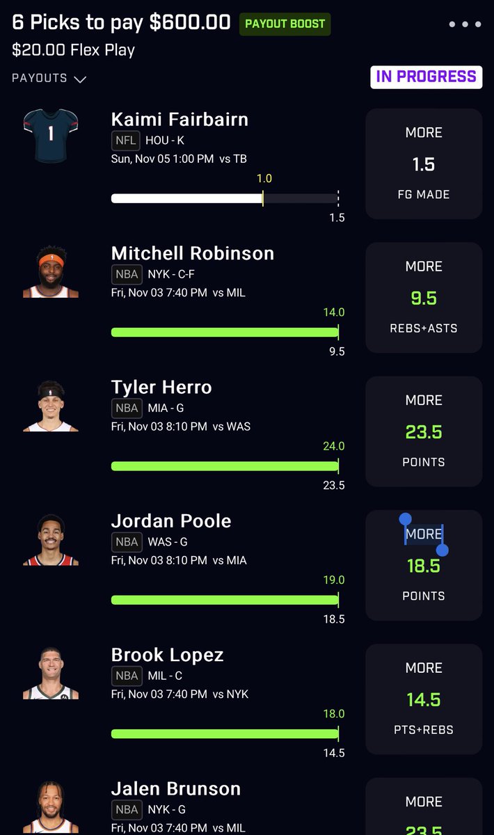 Avatachi_'s tweet photo. Needed 1 more field goal from Fairbairn to cash 600 off 20 and he gets injured. Literally can’t make this up https://t.co/xwXdV3ibJc