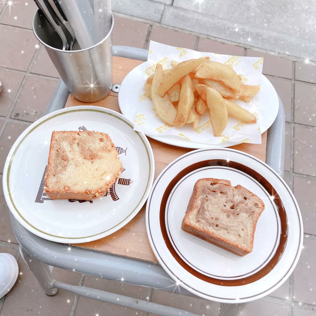 kyonka0707's tweet image. [in the MIDDLE]

自家製チャイと､ココナッツラテ､ピーナッツバターケーキがとっても美味しかった😋

15時半の時点で､お目当てのホットドッグが売り切れだったから…

次はもっと､早く行かねば🌭

膝を痛めているから､歩くのが遅くて嫌になる💀

#intheMIDDLE
#新宿御苑前カフェ
#新宿御苑

⁡