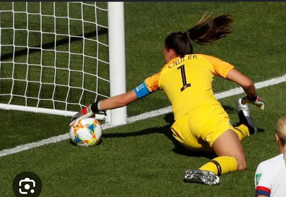 We need you! Having had players leave for University we are in dire need of an experienced *goal keeper* and *central defender* We can offer a team with great potential and super team spirit. Reasonable fees and access to great match and training pitch. DM us if you can help ⚽️💙