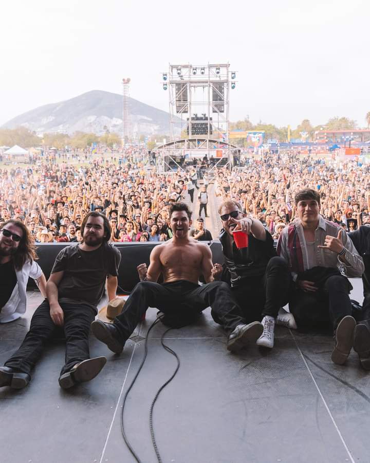 justSerbiaMx's tweet photo. Serbia el dia de ayer en casa!❤️‍🔥 https://t.co/sBhRytWBUU