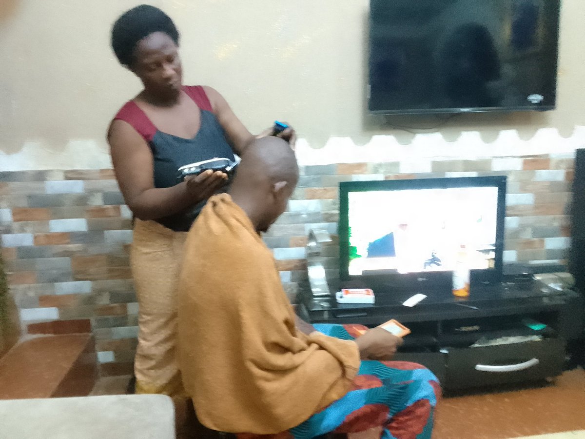 My wife who recently graduated from the Barbing Class of Agency for Mass Education, Rotary Centre, Igbogbo barbed my hair tonight and am well satisfied with the low cut. Thanks to <a href="/followlasg/">The Lagos State Govt</a> <a href="/jidesanwoolu/">Babajide Sanwo-Olu</a> <a href="/drobafemihamzat/">Obafemi Hamzat</a>