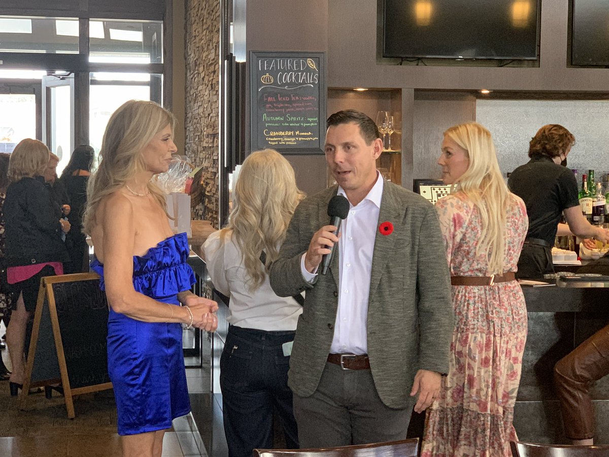 Congratulations to Evie O'Malley of ReStyle on an incredible fashion show fundraiser this afternoon for <a href="/WellspringChing/">Wellspring Chinguacousy</a> at the Turnberry Golf Club in Brampton.