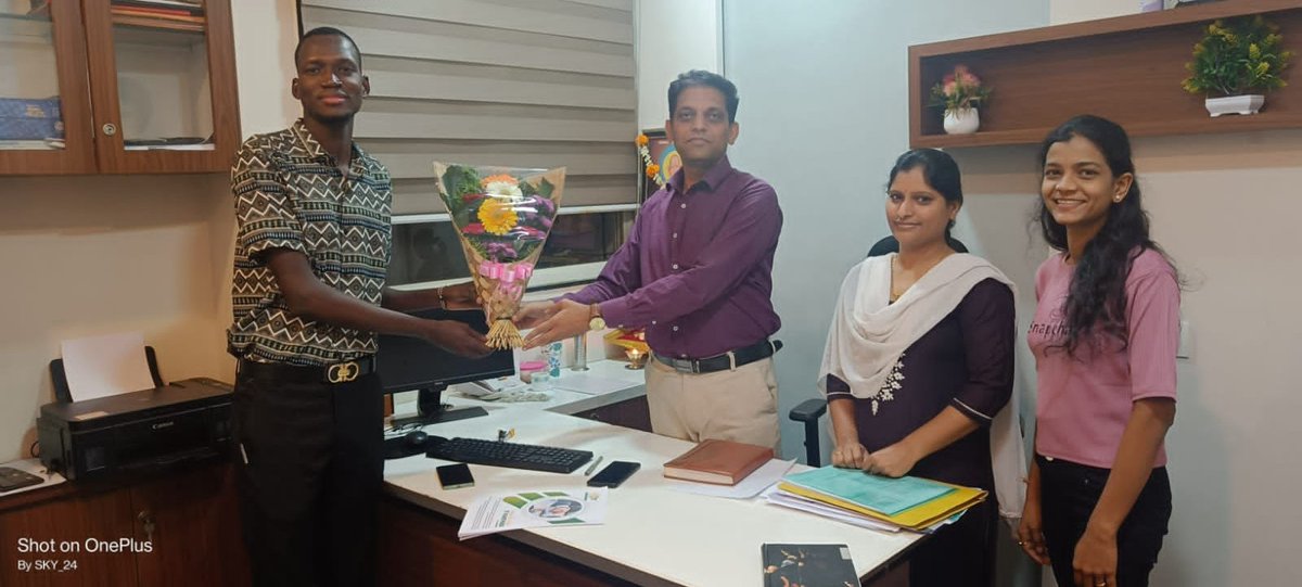 OchanSanto's tweet photo. I received the best Reception from Nanasaheb Jadhav Director for Centre for Development of Advance Technology (CDAT) an IT Software Solutions Company and a Global Kisan Market. 

Creation of Website for the Association and also giving the Students Internships opportunities
Set https://t.co/1L8UNDbEGi
