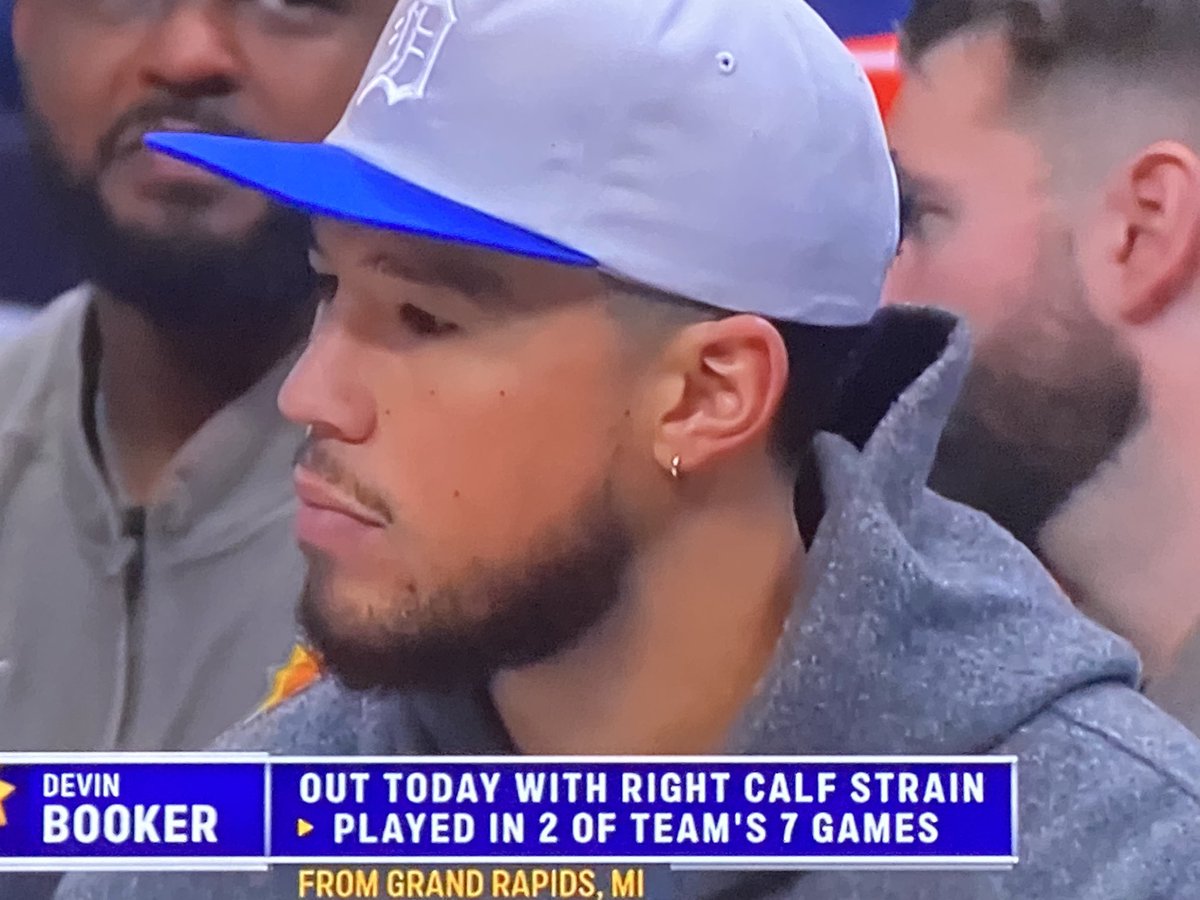 Pistons__Talk's tweet photo. Denver Booker rockin a Detroit Tigers hat as usual 😂 https://t.co/mU5nSCo7JK
