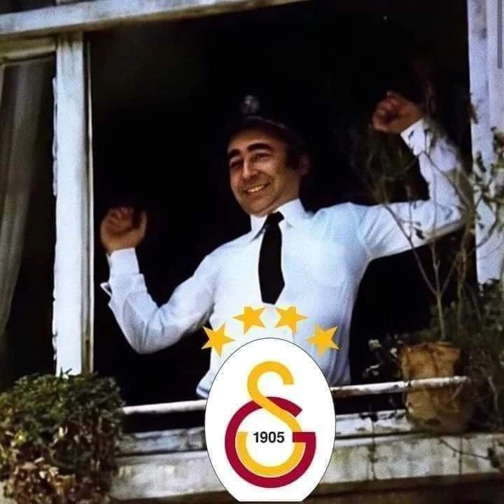 Bugün galatasaraylilar güne başlarken 😁